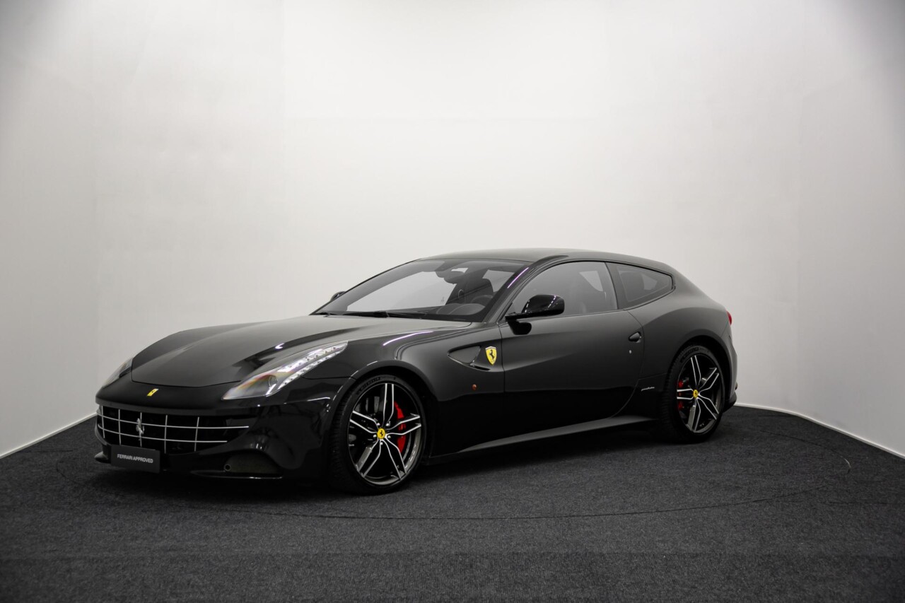 Ferrari FF 6.3 V12 Ferrari Approved -takuulla - Auto Italy Oy