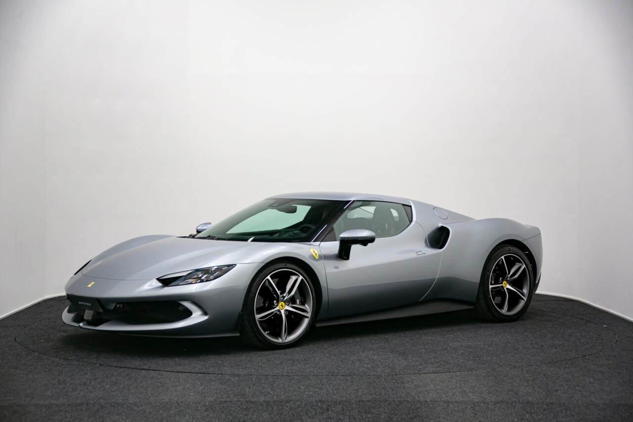 Ferrari 296 GTB 2.9 V6 Hybrid - Auto Italy Oy