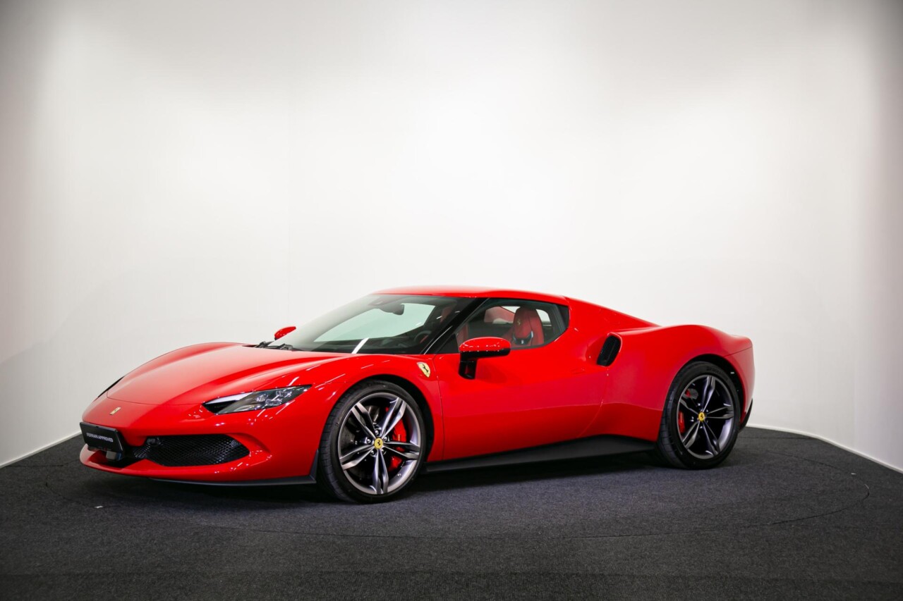 Ferrari 296 GTB 2.9 V6 Hybrid Ferrari Approved -takuulla - Auto Italy Oy
