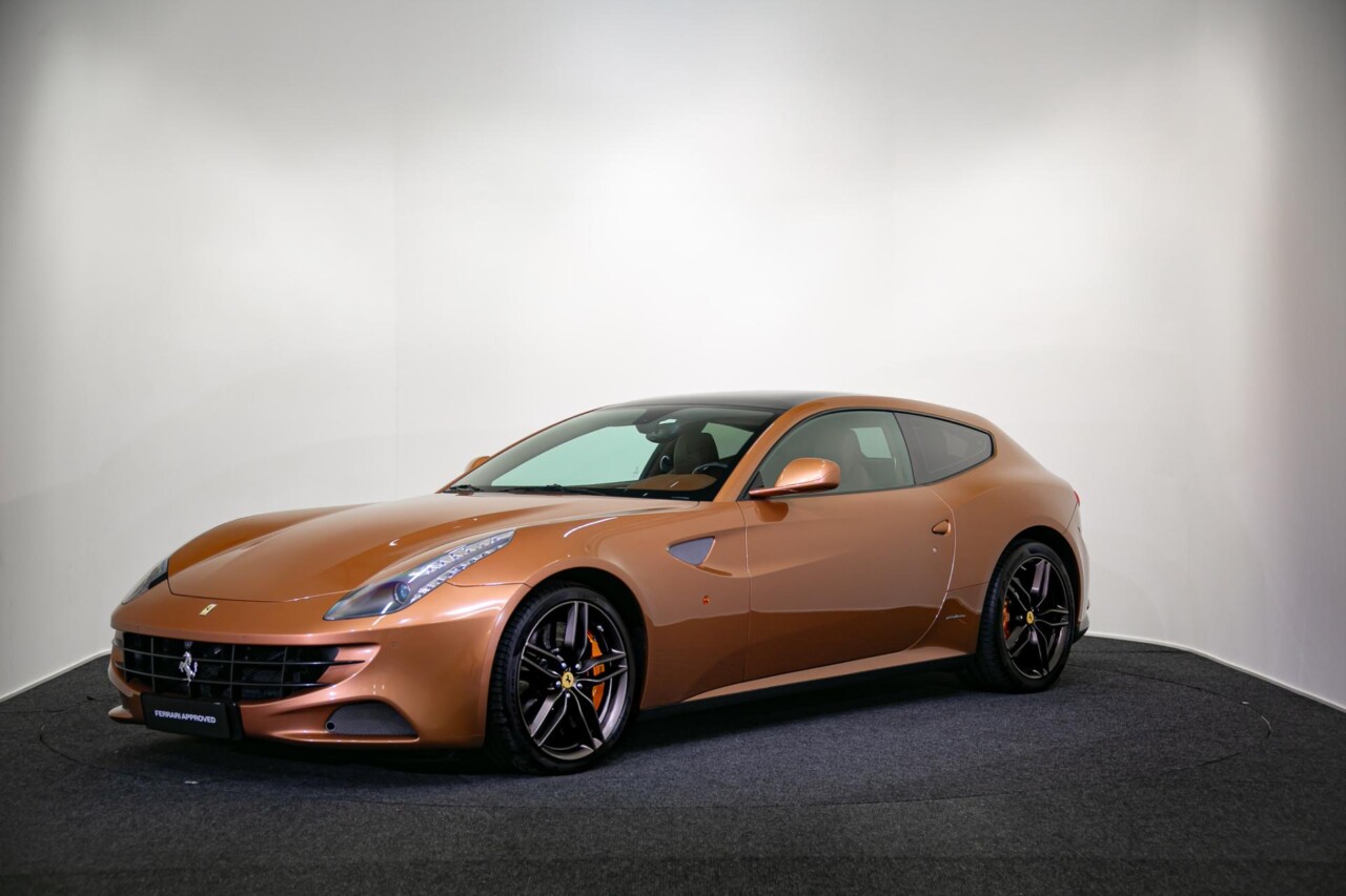 Ferrari FF 6.3 V12 Ferrari Approved -takuulla - Auto Italy Oy