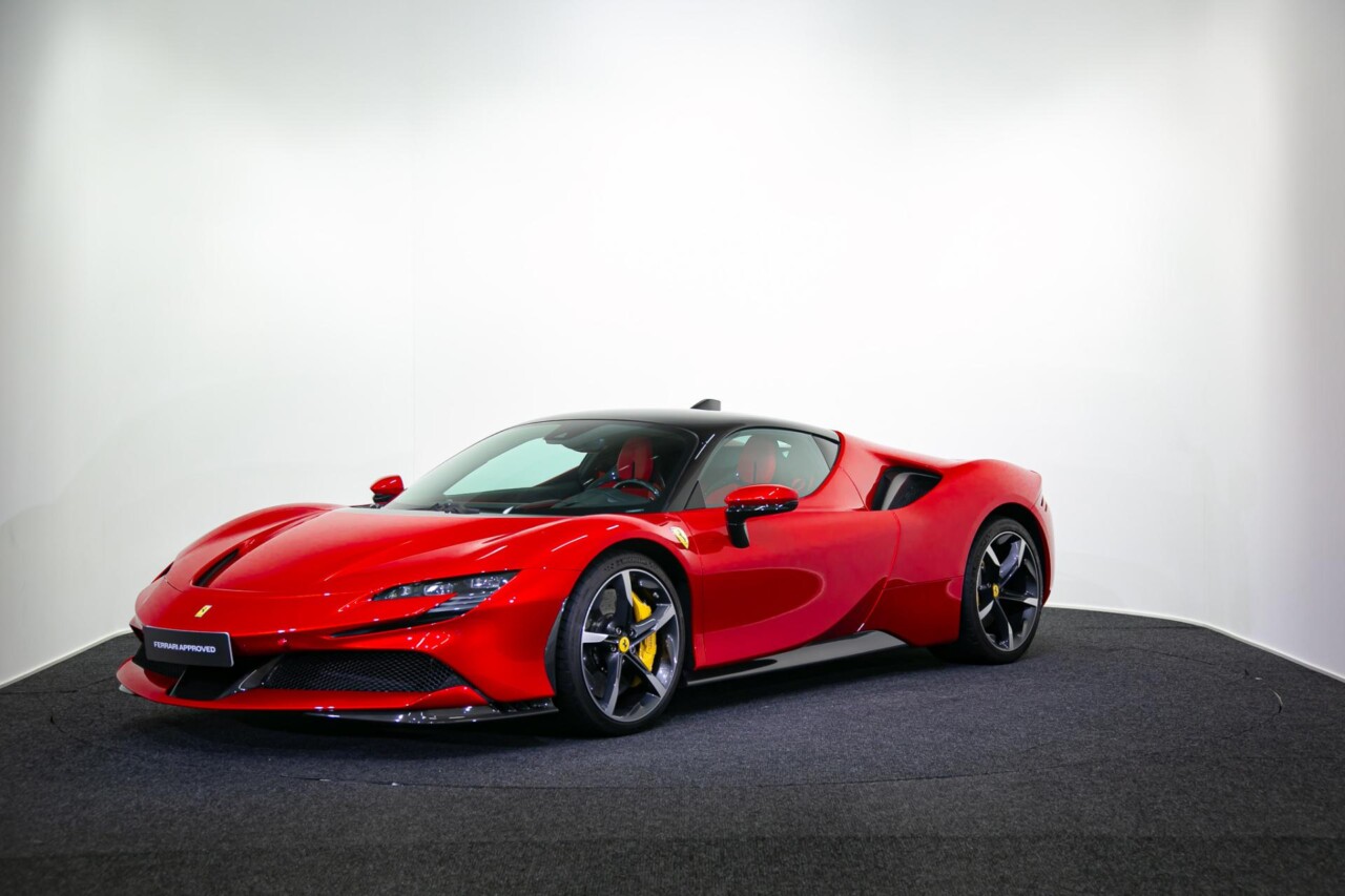 Ferrari SF90 Stradale 3.9 V8 DCT -Ferrari Approved - Auto Italy Oy