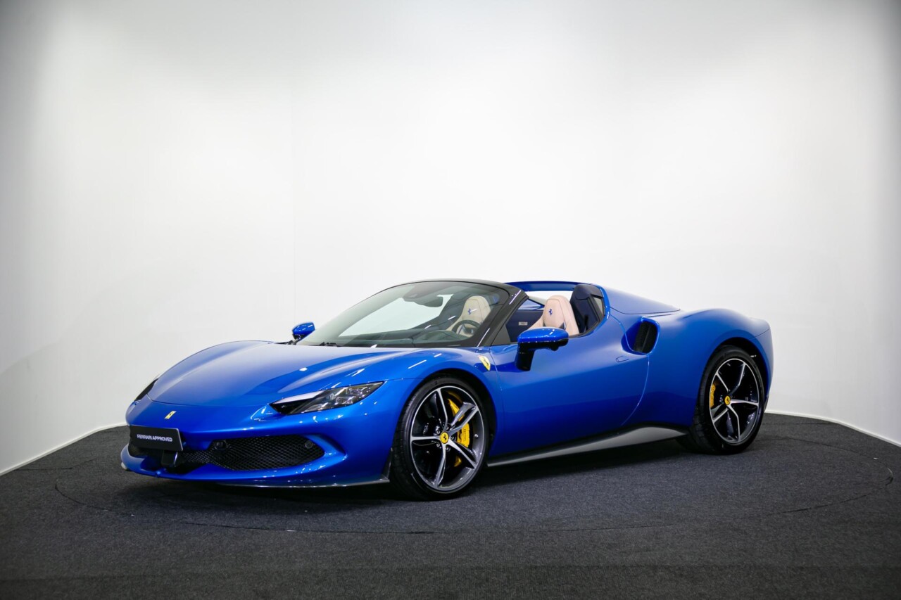 Ferrari 296 GTS 2.9 V6 Hybrid Ferrari Approved -takuulla - Auto Italy Oy