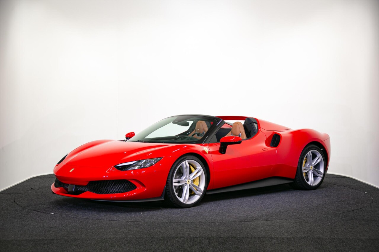 Ferrari 296 GTS 2.9 V6 Hybrid Ferrari Approved-takuulla - Auto Italy Oy